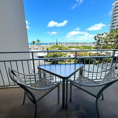 Ilikai Apt 302 - Spacious Studio With Stunning Ocean & Harbor Views Honolulu Zewnętrze zdjęcie